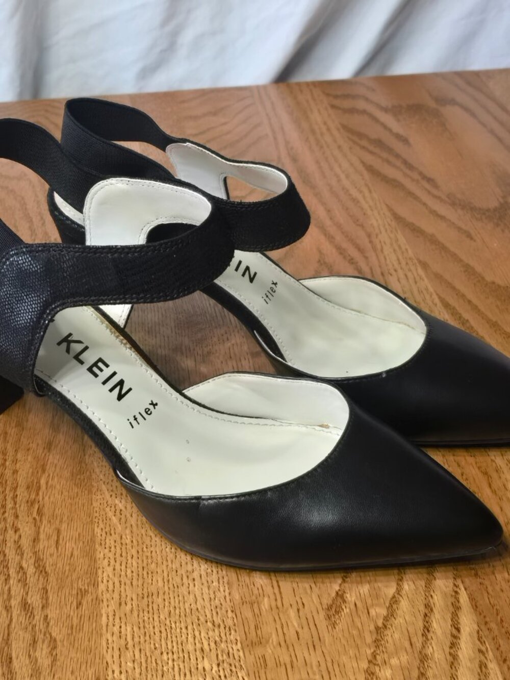 Anne Klein Pointed Toe Ankle Strap Pump Black Women Size 10 - Picture 6 of 9